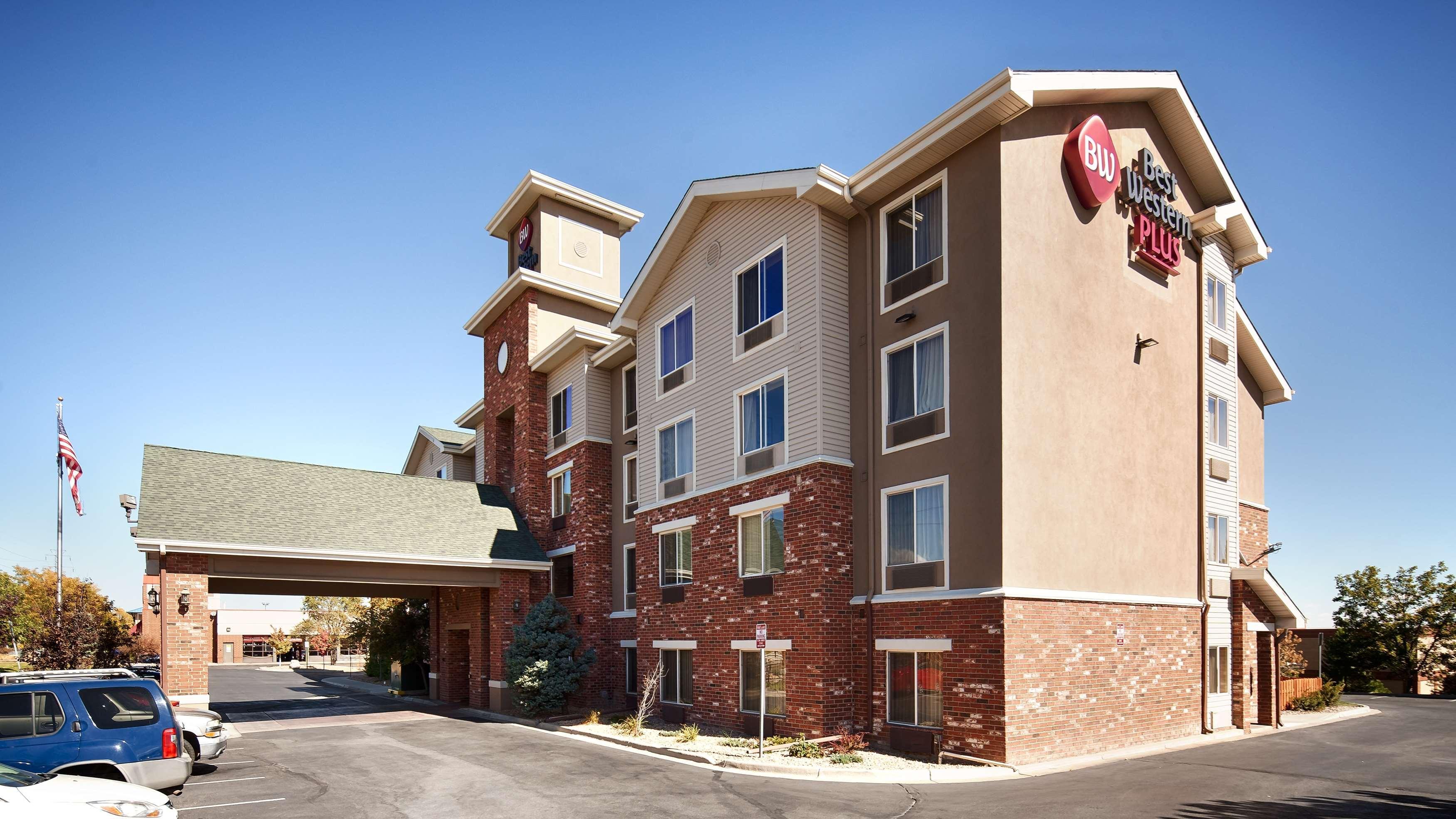 Best Western Plus Gateway Inn&Suites - Aurora Extérieur photo