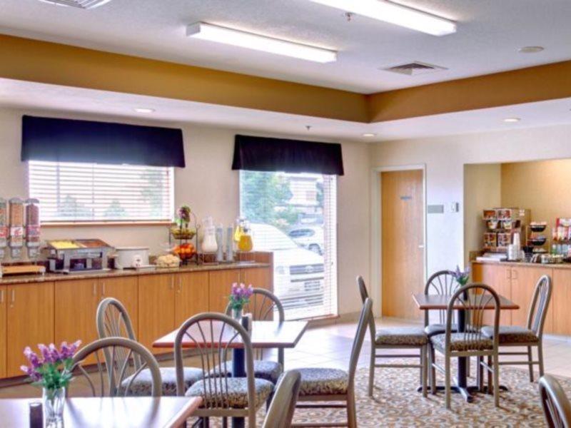 Best Western Plus Gateway Inn&Suites - Aurora Extérieur photo